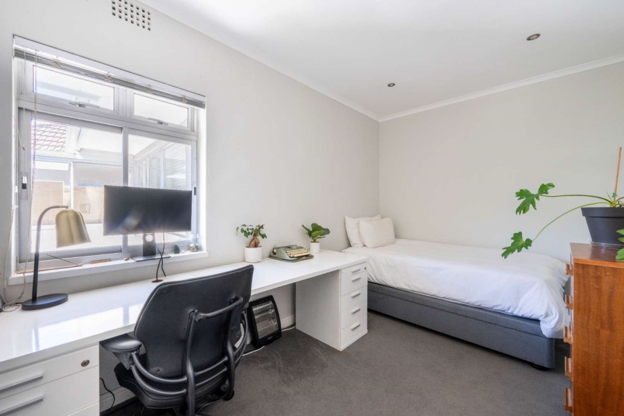 To Let 2 Bedroom Property for Rent in Gardens Western Cape